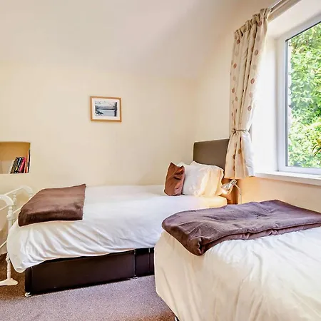 2 Bed In Sz005 Shap